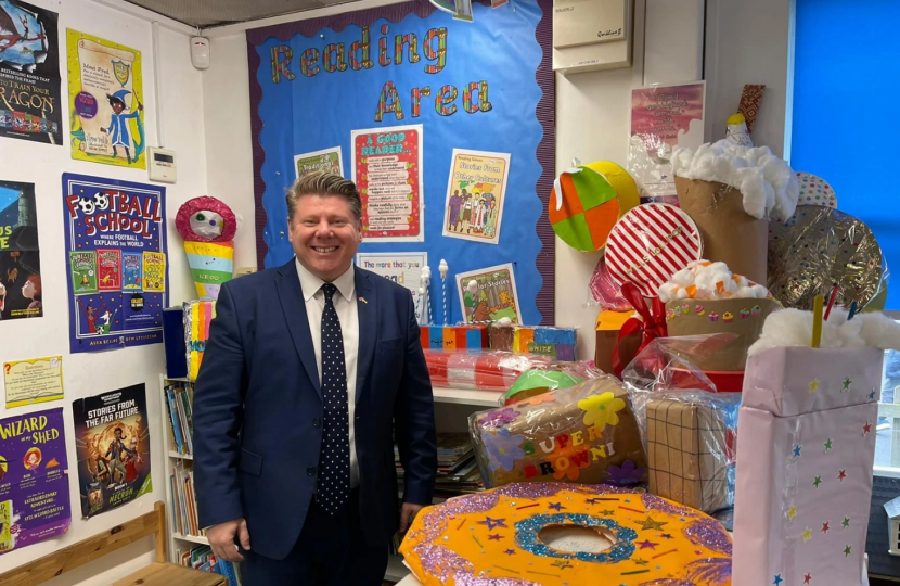 Dean Russell visits Nascot Wood Primary School