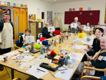Dean Russell MP leads an art session at Rennie Grove Peace Hospice Care